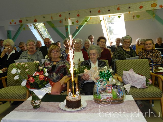 95. születésnapot ünnepeltünk 22